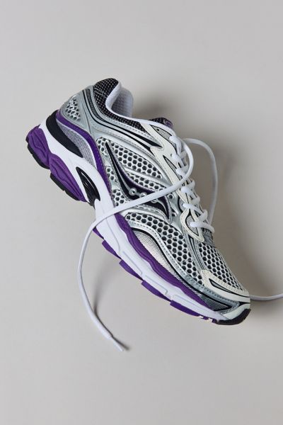 Saucony Women's Progrid Triumph 4 Sneaker In Silver/purple, Women's At Urban Outfitters
