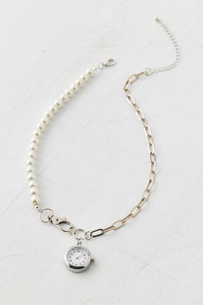 Pearl necklace urban outfitters clearance