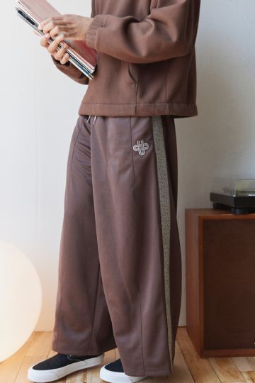 UO Mammoth Baggy Track Pant