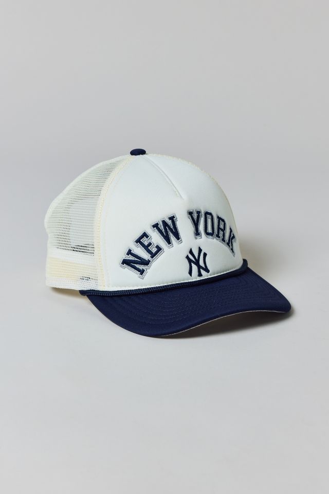 New Era 9FORTY MLB New York Yankees Mesh Trucker Hat #1