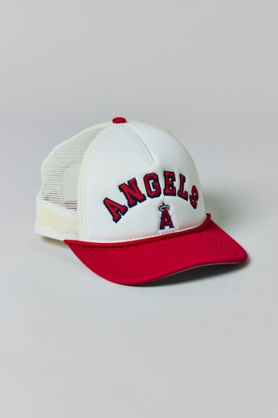Stussy New Era 9Twenty Basic Trucker Hat | Urban Outfitters