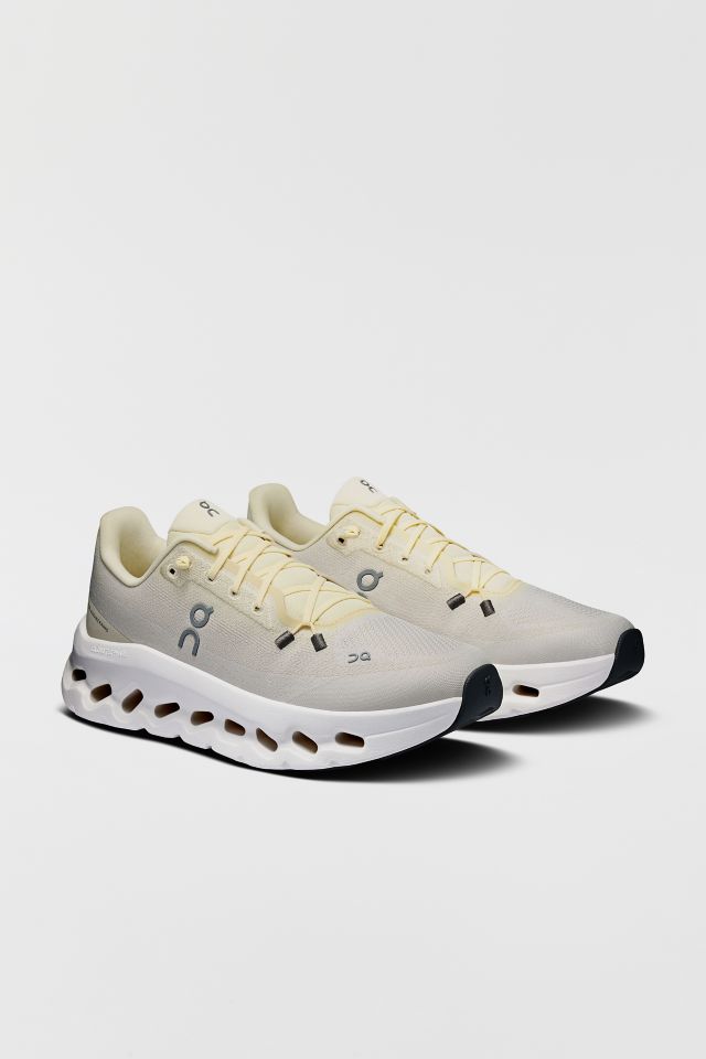 On Women's Cloudtilt Sneaker #1