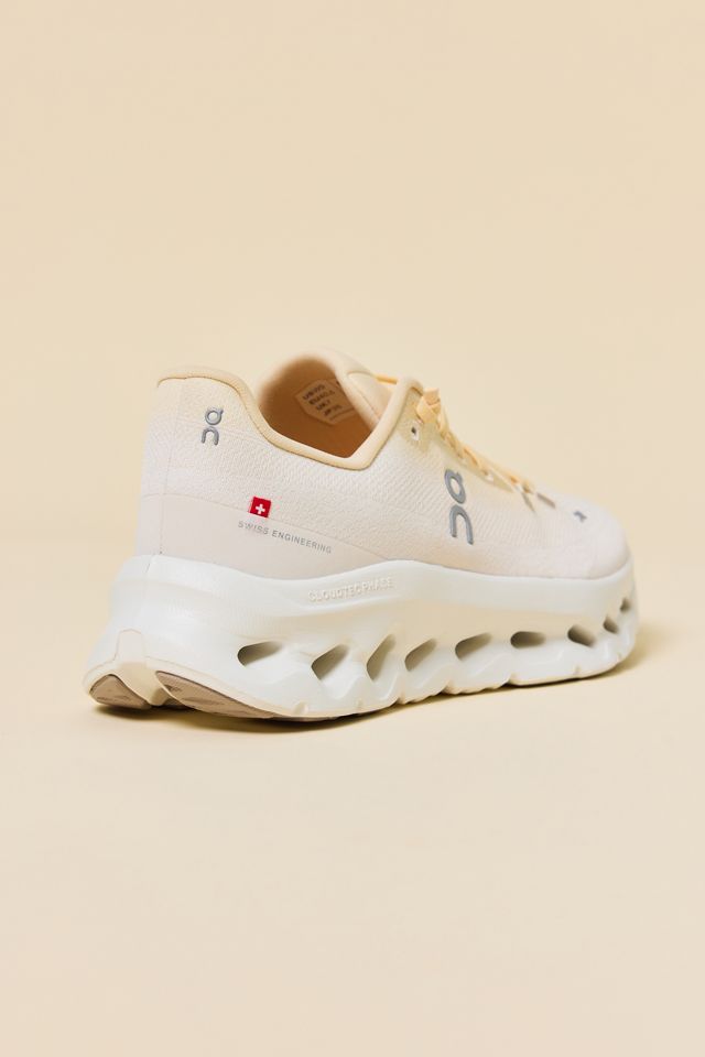 On Women's Cloudtilt Sneakers #3
