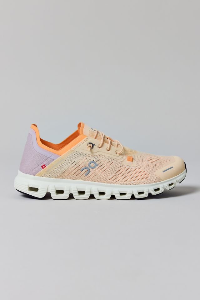 On Women's Cloud 6 Coast Sneaker | Urban Outfitters