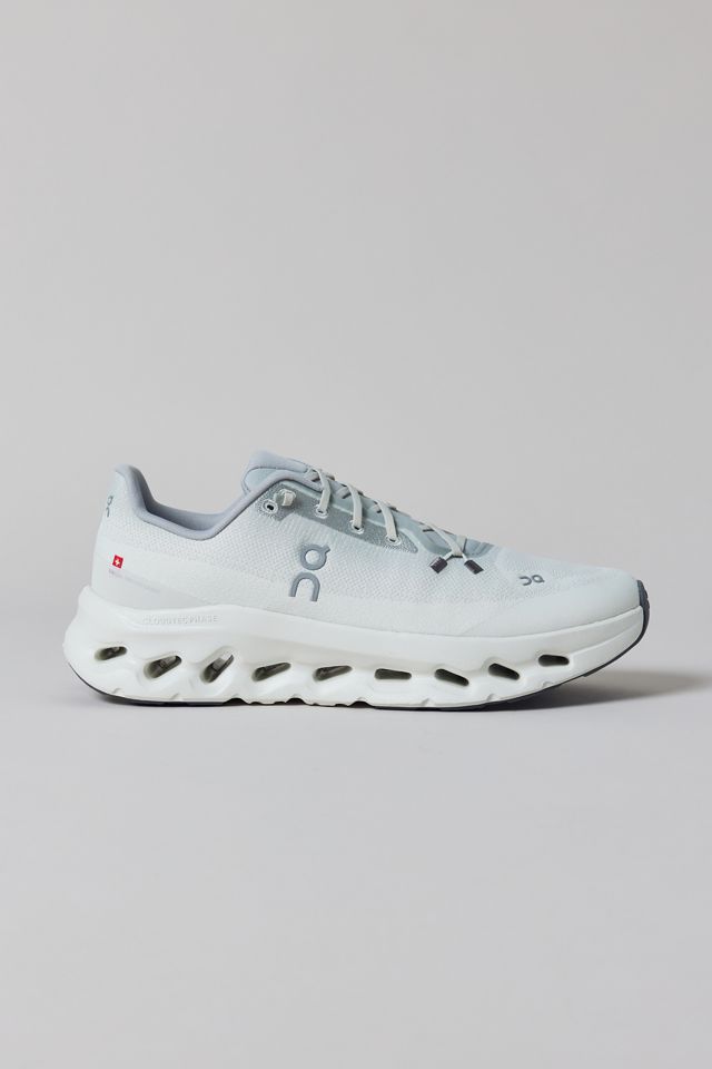 On Men's Cloudtilt Sneakers | Urban Outfitters Canada