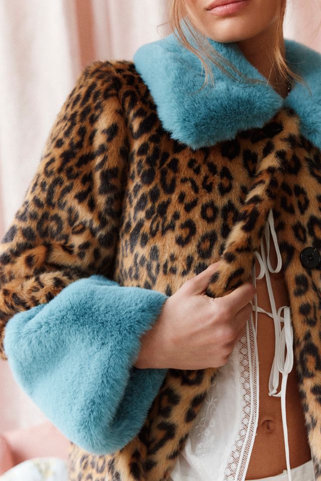 Kimchi Blue Lenora Leopard Print Faux Fur Trim Coat | Urban Outfitters