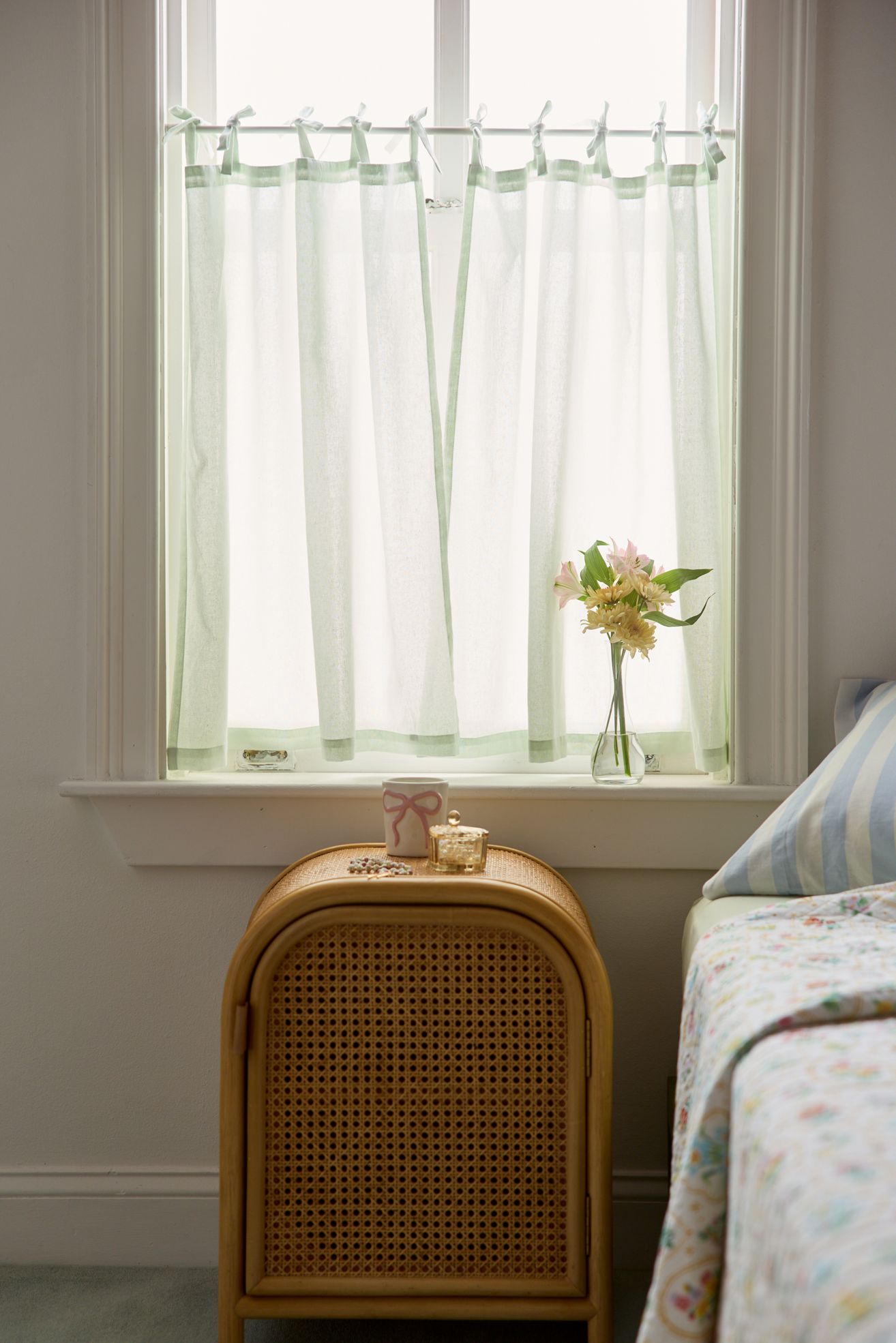 Skinny Tie Top Solid Café Curtain Set - Fairest Jade, Regular, ONE SIZE