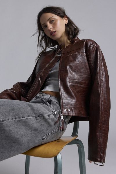 新品【URBAN OUTFITTERS】ムートンタッチボアジャケット◆ML 新品【URBAN OUTFITTERS】ムートンタッチボアジャケット◇ML
