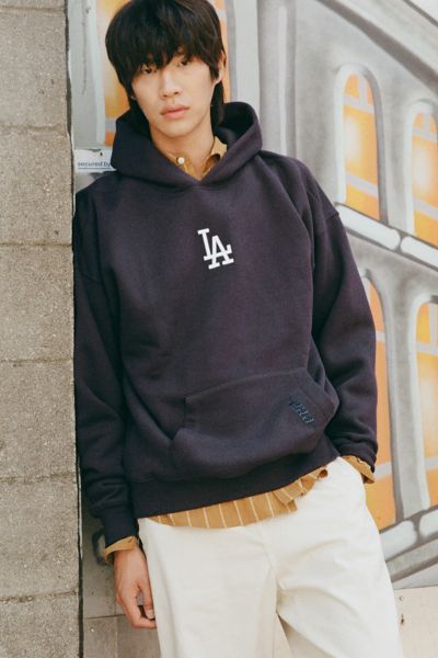 Pro Standard UO Exclusive MLB Los Angeles Dodgers Logo Hoodie Sweatshirt