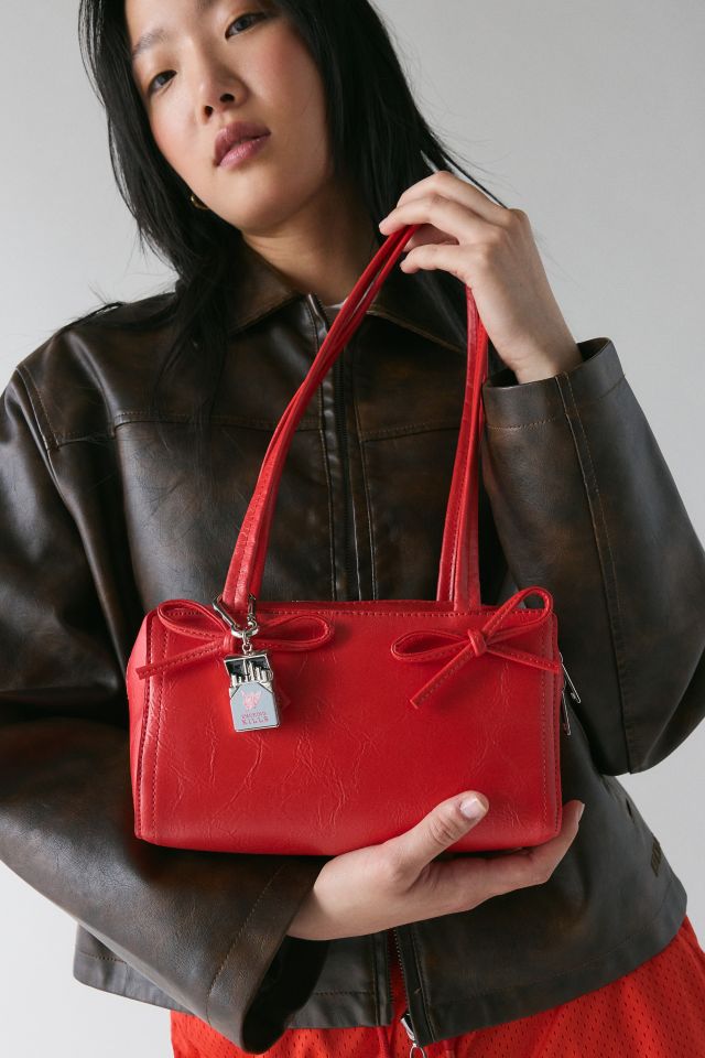 【関税・送料無料】Urban Outfitters★Kimchi Blue リボンバッグ Urban Outfitters Kimchi Blue Mini Embroidered Bow Baguette