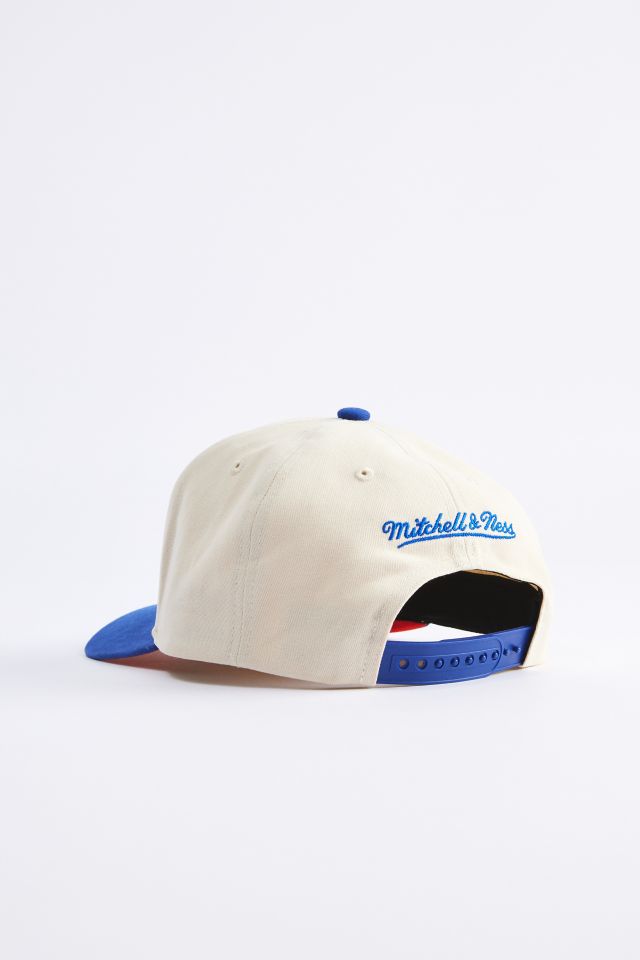 Mitchell & Ness NCAA University Of Florida Collegiate Pro Vintage Snapback  Hat | Urban Outfitters