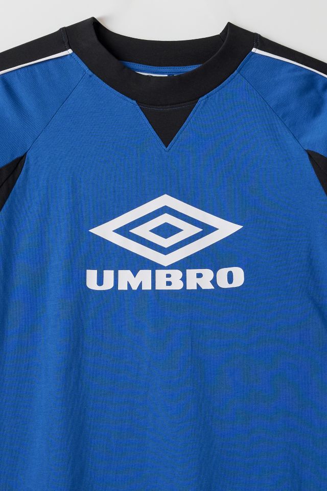 ☆UMBRO☆ NQ Panel Long Sleeve T-Shirt Blue UQ111CRL21 UQ111 Umbro Paneled Long Sleeve Tee | Urban Outfitters