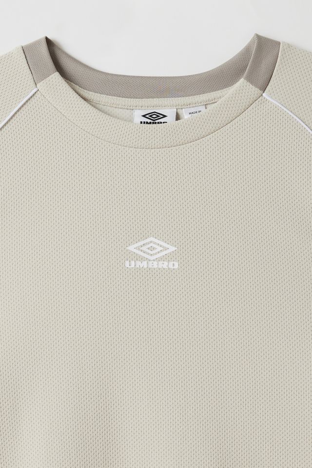 Umbro Mesh Logo Tee | Urban Outfitters