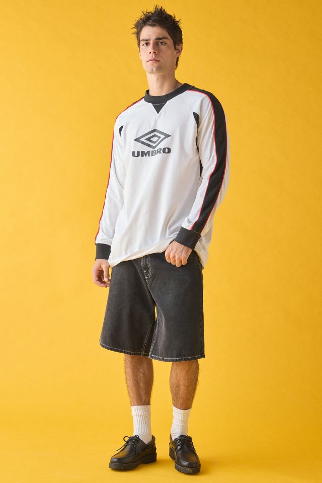 UMBRO■Wayfinder Pocket Long-Sleeve T-Shirt ■送料込 Umbro Paneled Long Sleeve Tee | Urban Outfitters