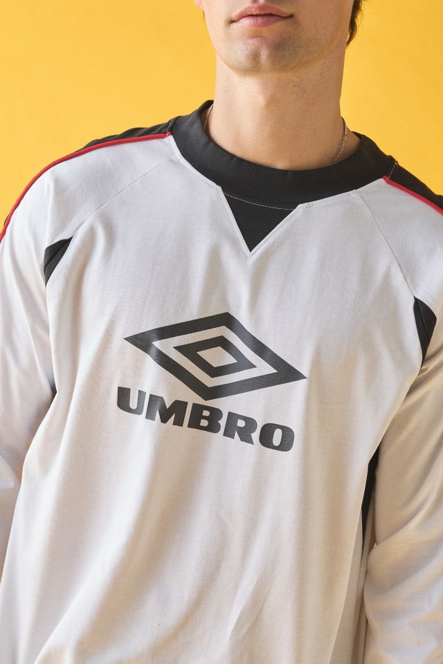 ☆UMBRO☆ NQ Panel Long Sleeve T-Shirt WhiteUQ111CRL21 UQ111 UBTQ_UAU_UMBRO_ST_copy_grande.