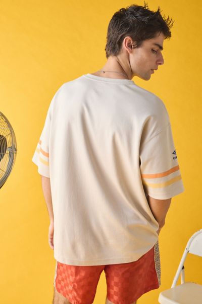 Umbro UO Exclusive V-Neck Tee