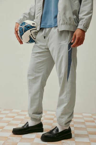 Stussy Bryant Paisley Pant | Urban Outfitters