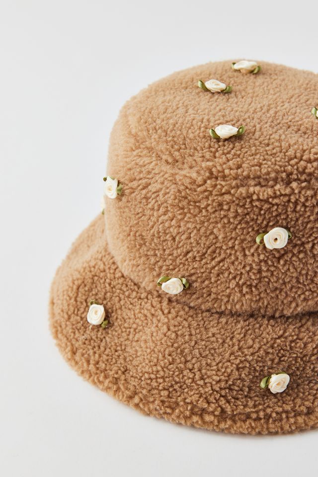 BUCKET HAT IN MEDIUM BROWN FLEECE 421276