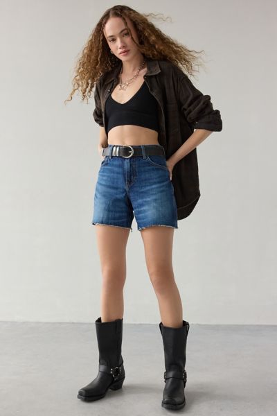 Wrangler High-rise Relaxed Denim Short In Samantha, Women's At Urban Outfitters In Samantha