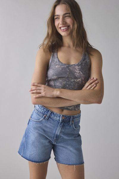 WRANGLER HIGH-RISE RELAXED DENIM SHORT IN DALLAS, WOMEN'S AT URBAN OUTFITTERS 