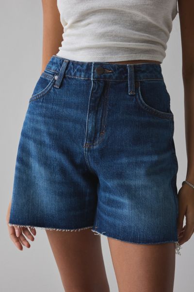 Wrangler High-rise Relaxed Denim Short In Quinn, Women's At Urban Outfitters In Quinn