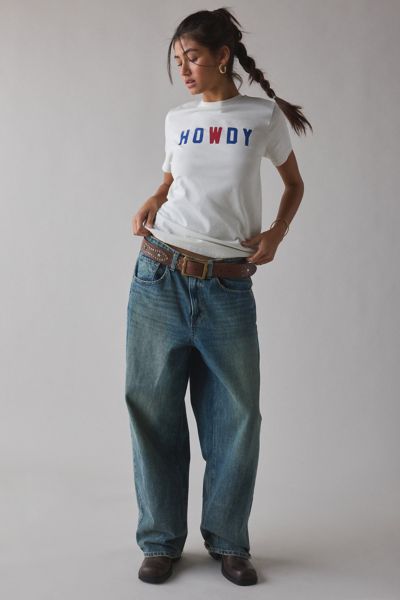 Wrangler Howdy Graphic Slim Tee In White, Women's At Urban Outfitters