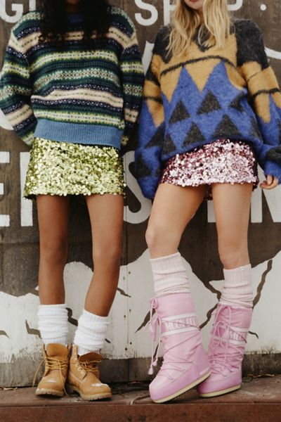 Glitter skirt urban outfitters 2025