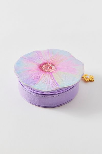 UO Icon Shaped Pill Case