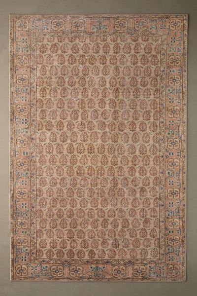 Urban Outfitters Billie Floral Printed Rug In Rose At