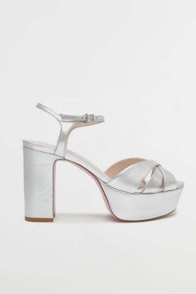 SCHUTZ KEEFA LEATHER PLATFORM HEEL IN SILVER, WOMEN'S AT URBAN OUTFITTERS 