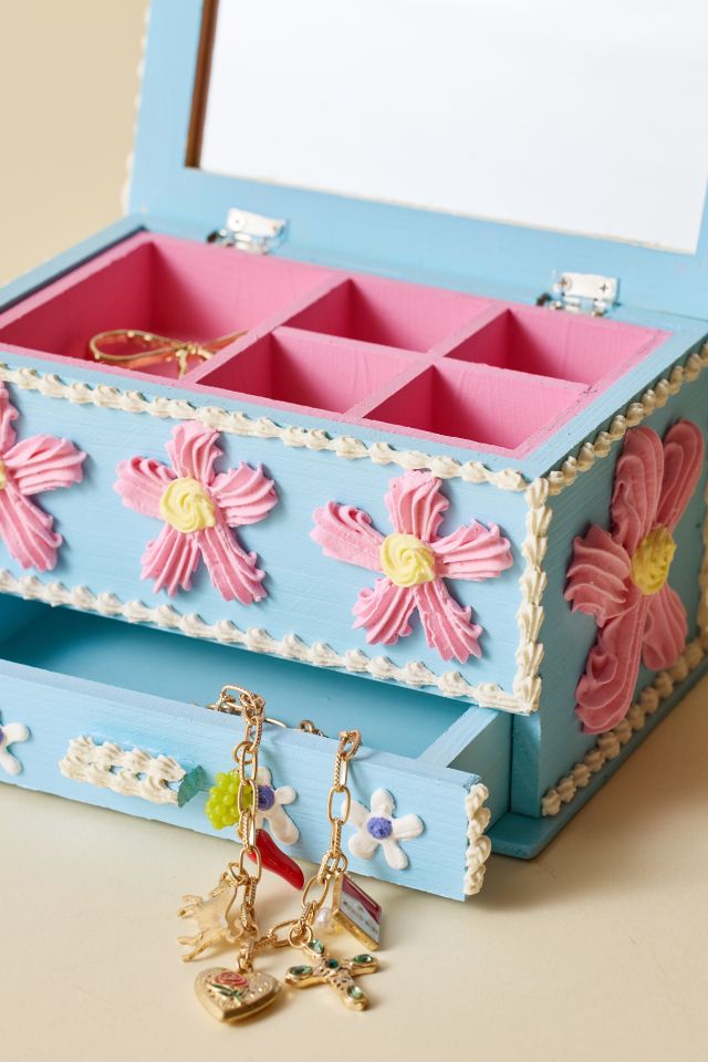 Pretty Shitty Cakes UO Exclusive Cake Jewelry Box #2