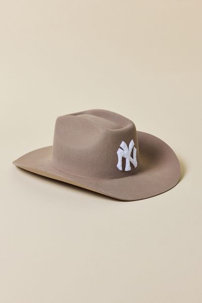 Brooklyn Eagles Felt Cowboy Hat