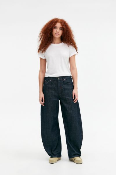 BDG RIYA COCOON JEANS IN RINSED DENIM, WOMEN'S AT URBAN OUTFITTERS 