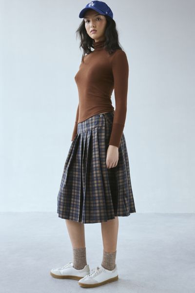 Motel Catelyn Plaid Pleated Midi Skirt In Navy, Women's At Urban Outfitters In Navy