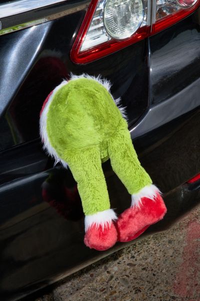 Hangin’ Out Grinch Trunk Plushie