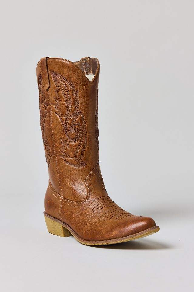 Gaucho fashion cowboy boots