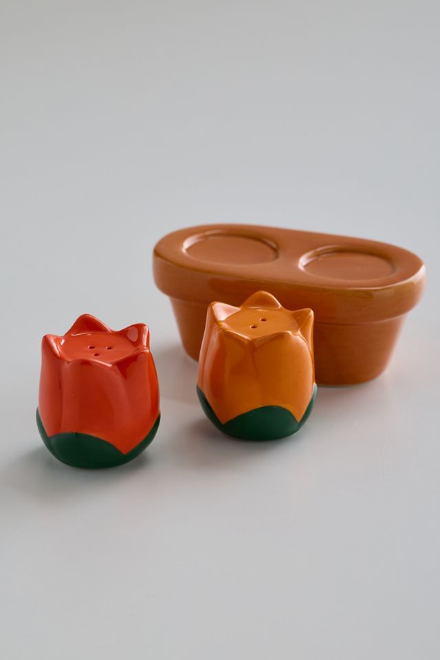 ban.do Tulip Salt & Pepper Shaker Set Urban Outfitters