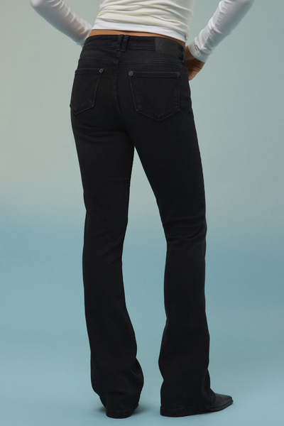 BDG Brooke Low-Rise Flare Jean