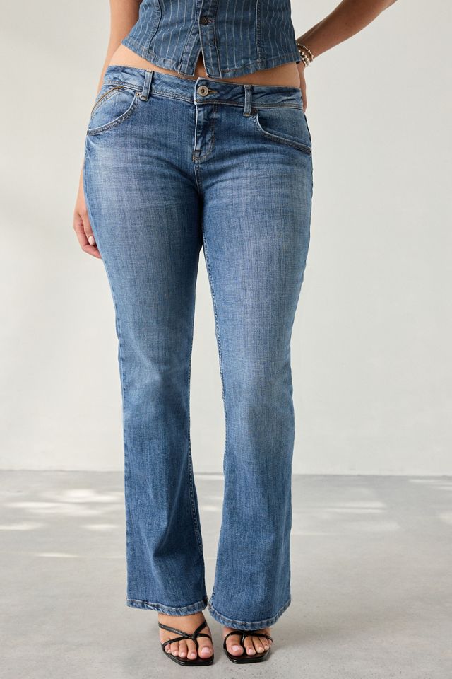 BDG Brooke Low-Rise Flare Jeans