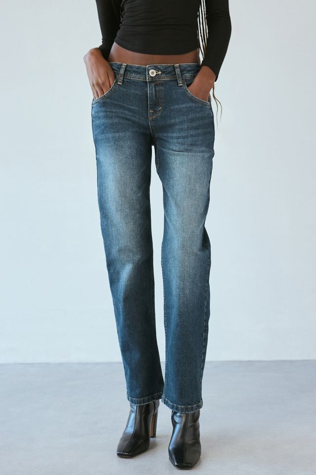 what is cigarette jeans Mid Rise Cropped Your cigarette jeans are an elegant and fashionable alternative to skinny jeans that wont hug the calves BDG Cigarette Skinny Jean |