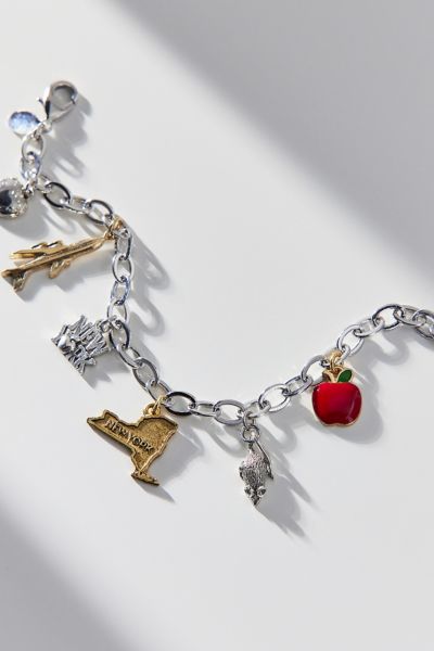 Brooklyn Charm UO Exclusive NYC Charm Bracelet