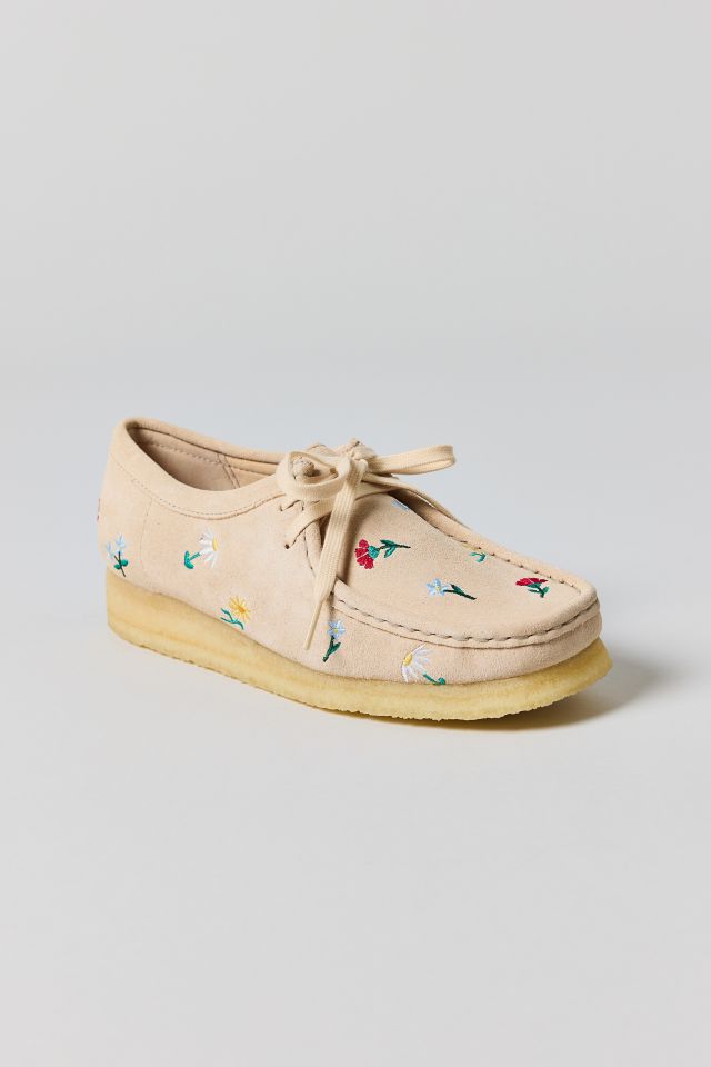 Clarks Women's Wallabee Floral Embroidered Suede Shoe #3