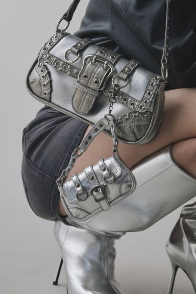 Urban Outfitters Diana Hand リングホルダー Urban Outfitters Diana Hand リングホルダー - メルカリ
