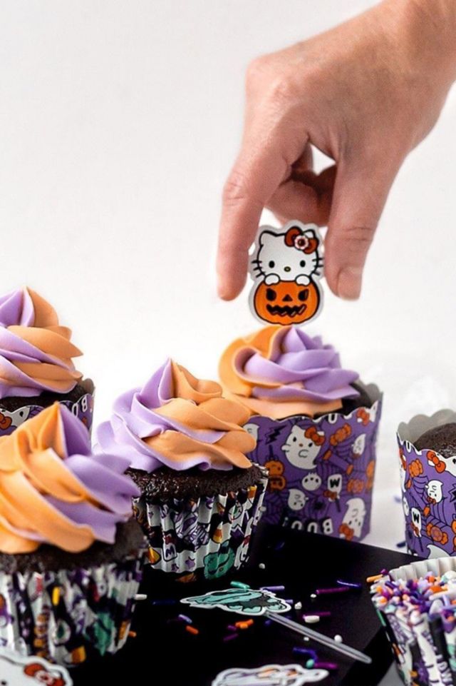 Sanrio Hello Kitty Halloween 37-Piece Cupcake Decorating Set #3