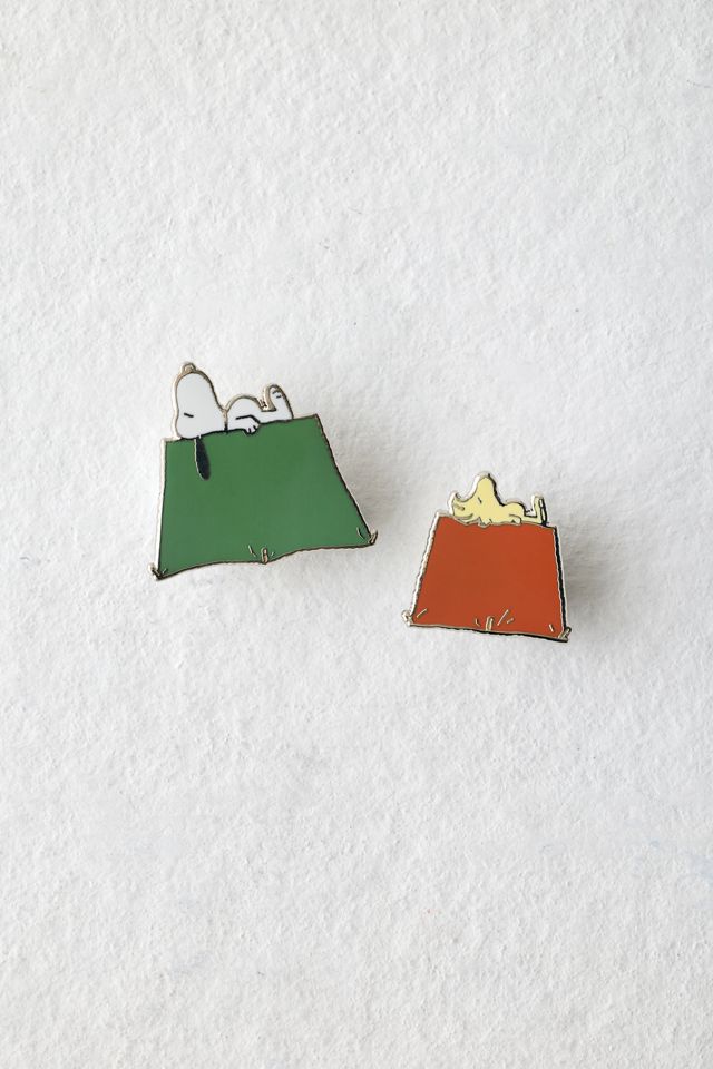 Pintrill Peanuts Snoopy & Woodstock Enamel Pin Set | Urban Outfitters