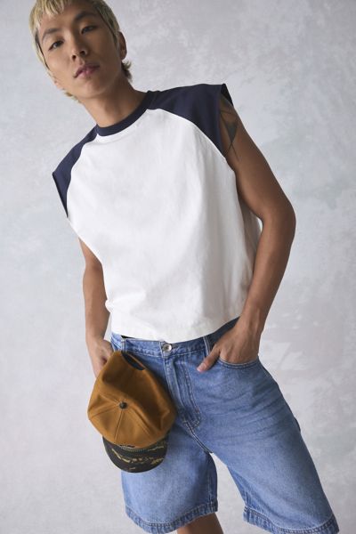 BDG CARSON CUTOFF BASEBALL TEE IN NAVY, MEN'S AT URBAN OUTFITTERS 