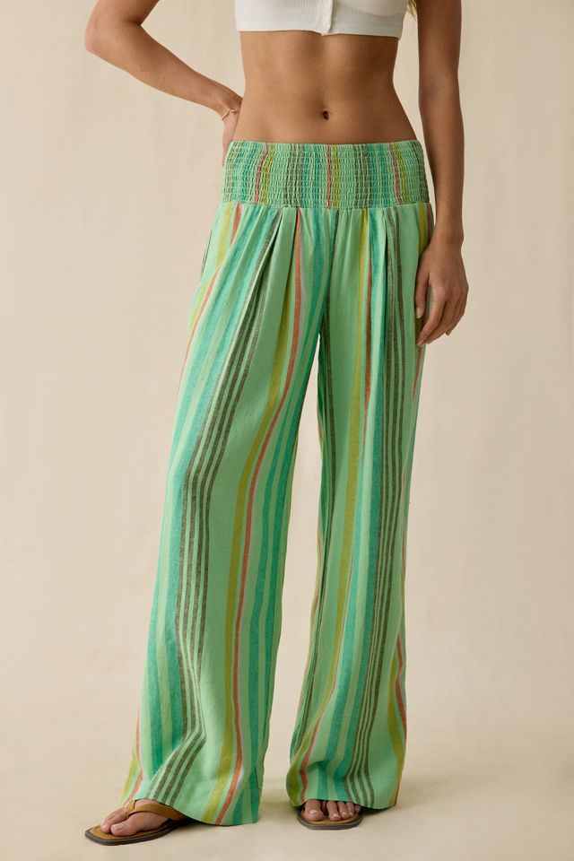 Pantalon à jambe large Caroline en mélange de lin smocké Kimchi Blue #1
