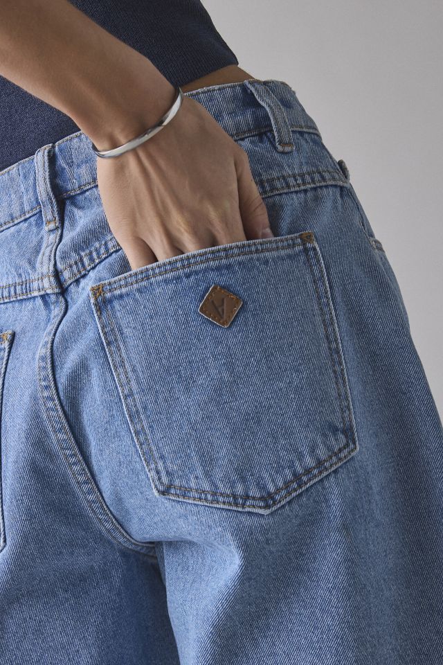 Abrand 95 Gigi Super Baggy Denim Jort | Urban Outfitters Canada