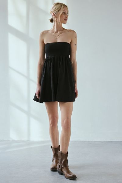 BDG JULIANA SMOCKED STRAPLESS MINI DRESS IN BLACK, WOMEN'S AT URBAN OUTFITTERS 