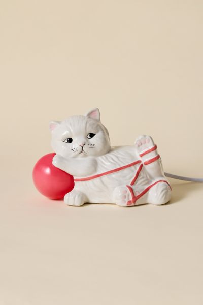 Tangled Yarn Cat Sculpture Table Lamp Product Page